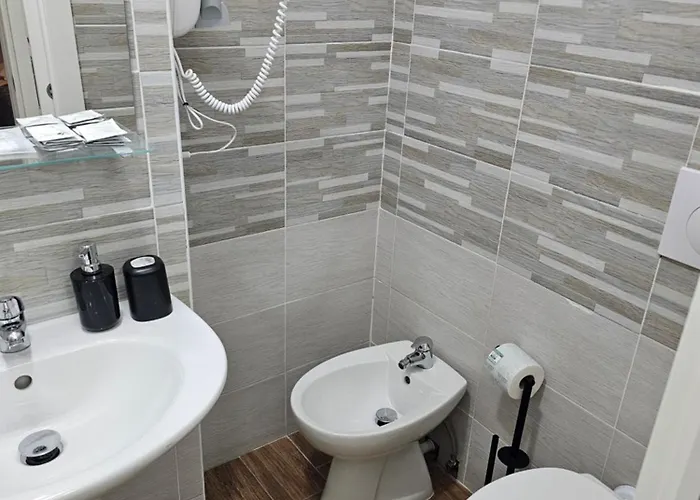 Trastevere Guestrooms 4*